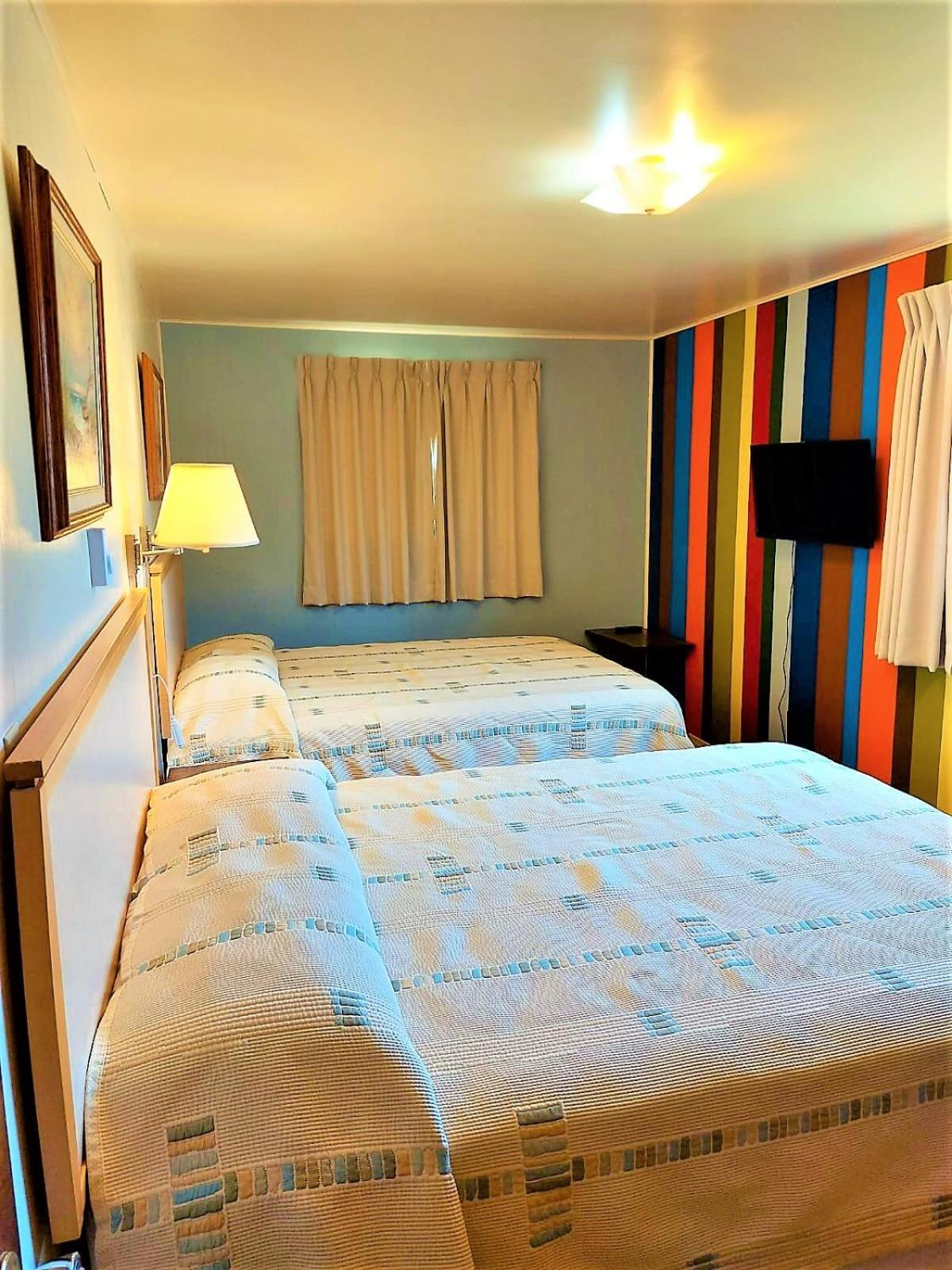 Red Top Motor Inn Iron Bridge Εξωτερικό φωτογραφία