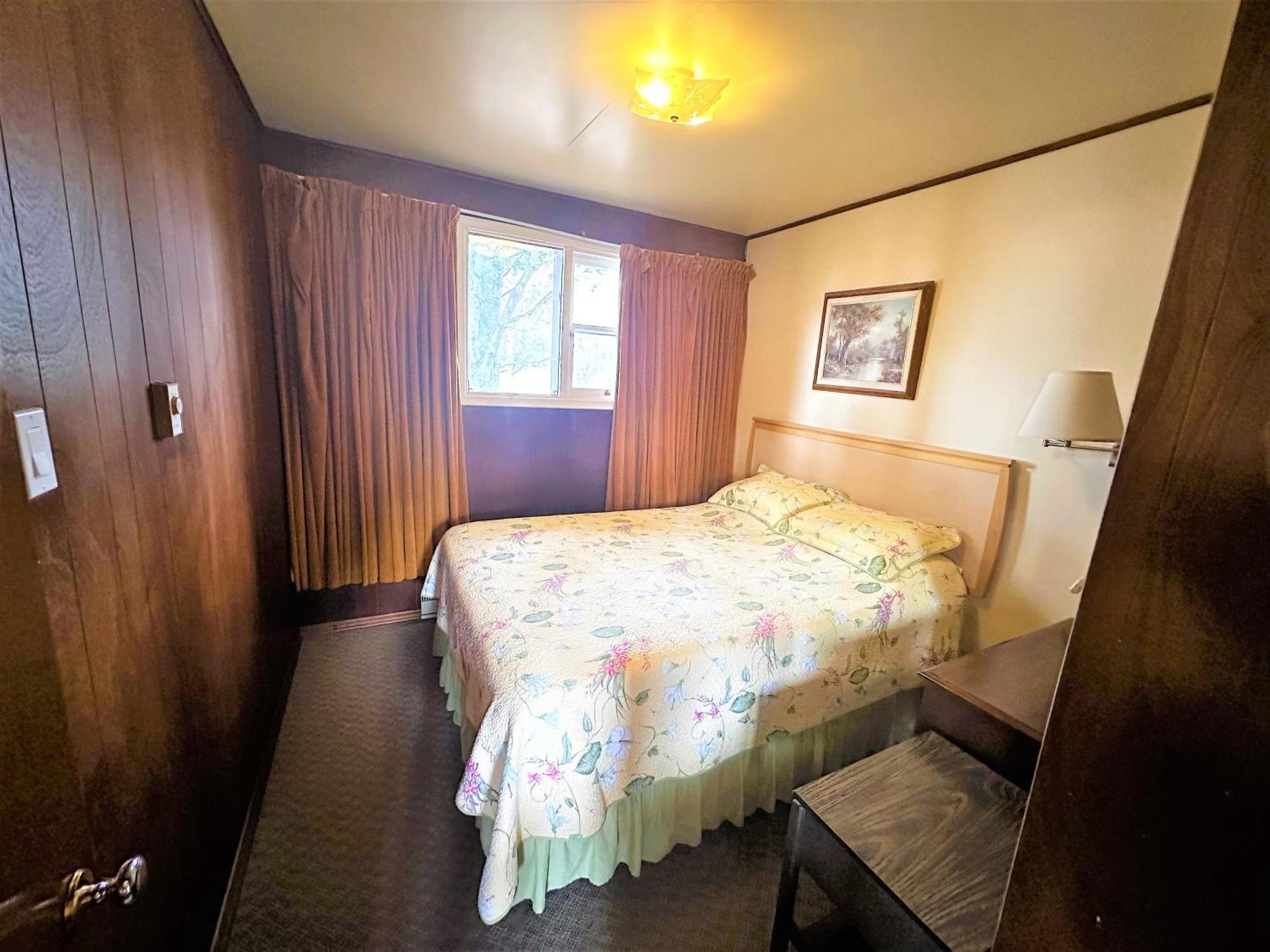 Red Top Motor Inn Iron Bridge Εξωτερικό φωτογραφία