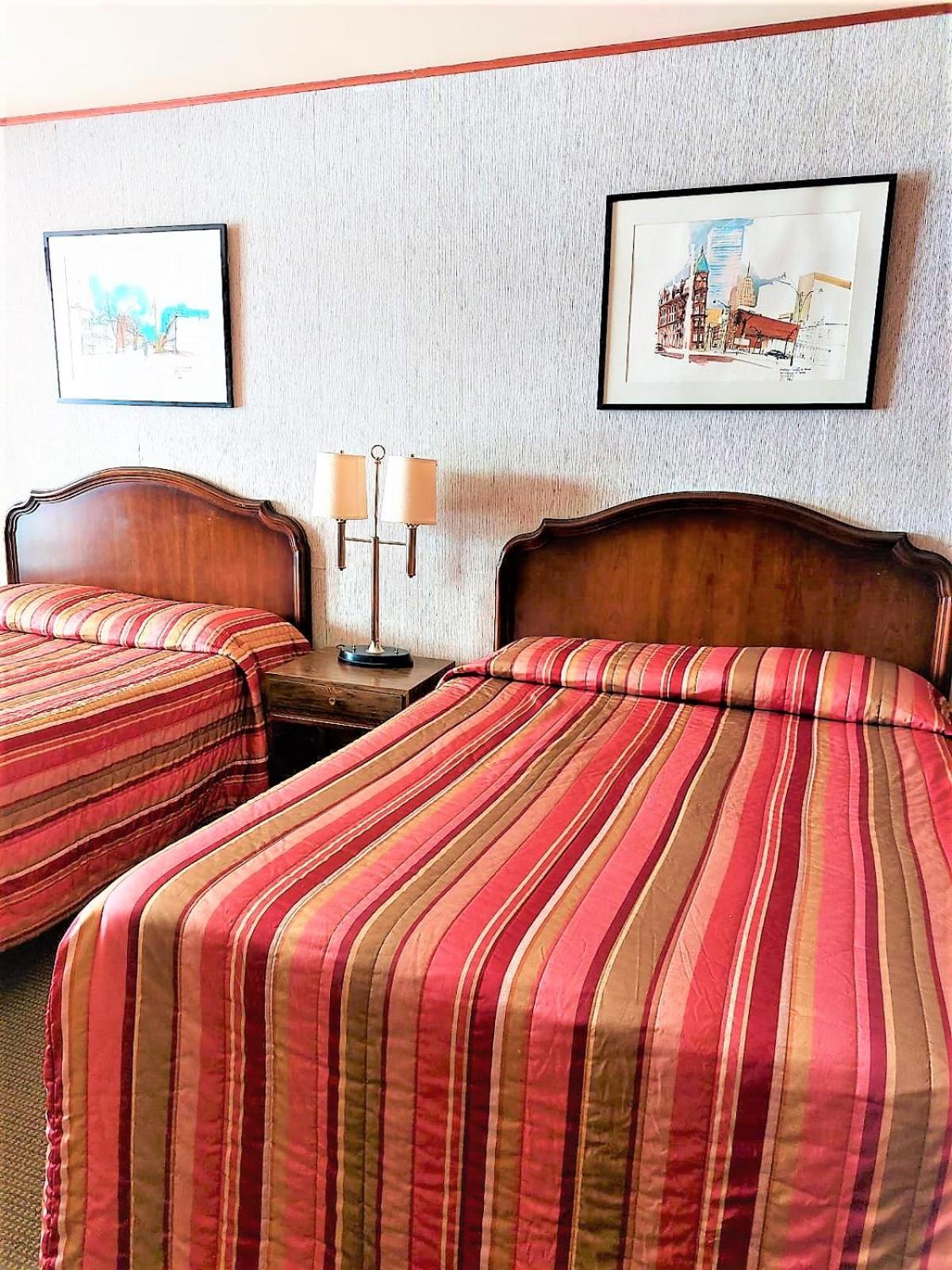 Red Top Motor Inn Iron Bridge Εξωτερικό φωτογραφία