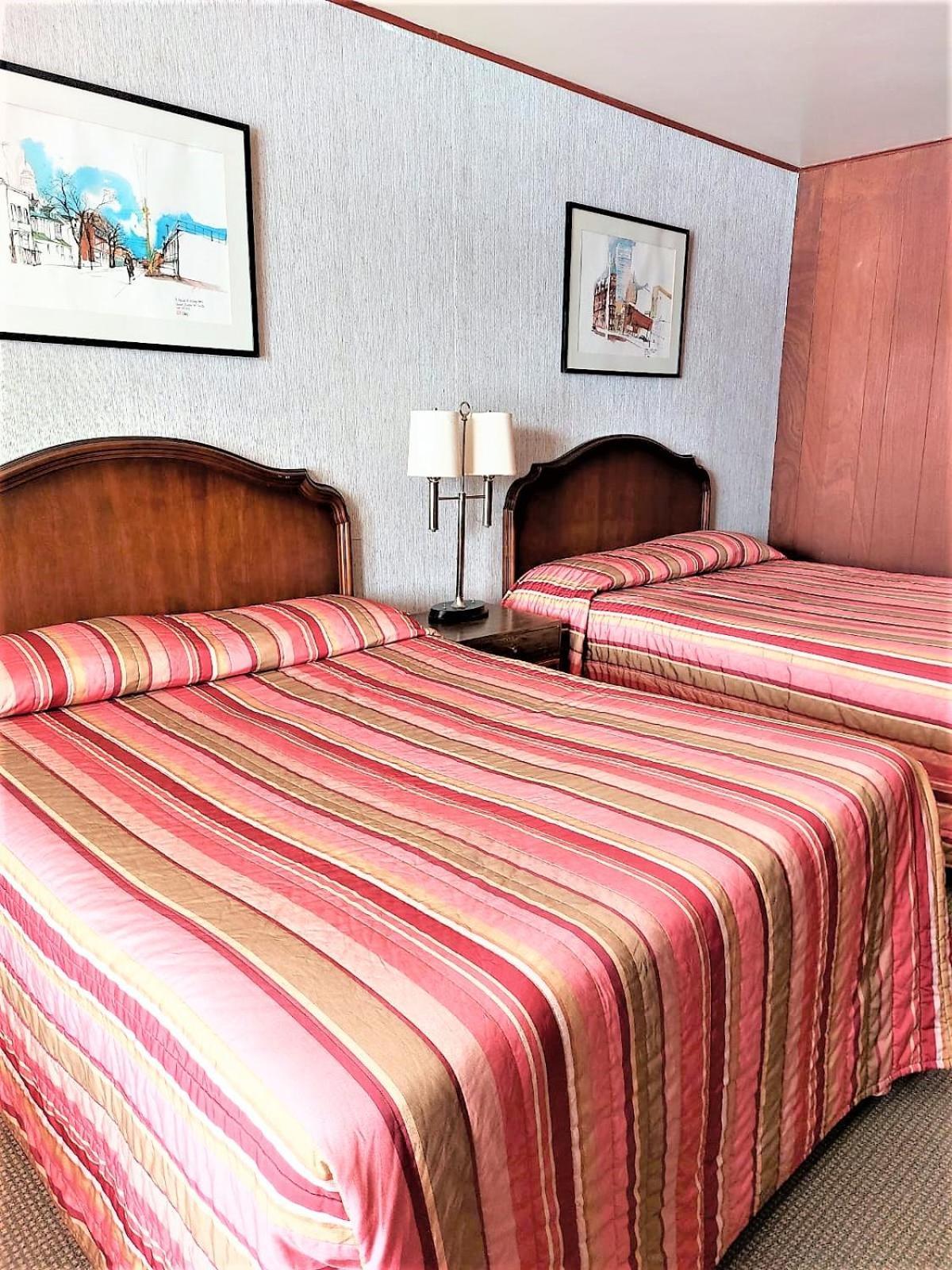 Red Top Motor Inn Iron Bridge Εξωτερικό φωτογραφία