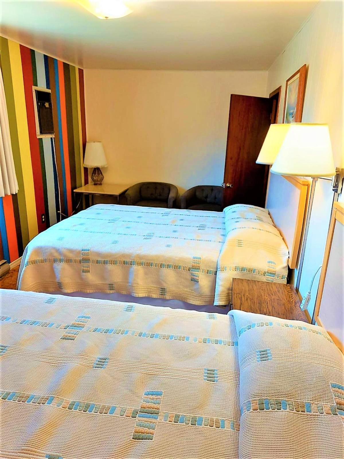 Red Top Motor Inn Iron Bridge Εξωτερικό φωτογραφία