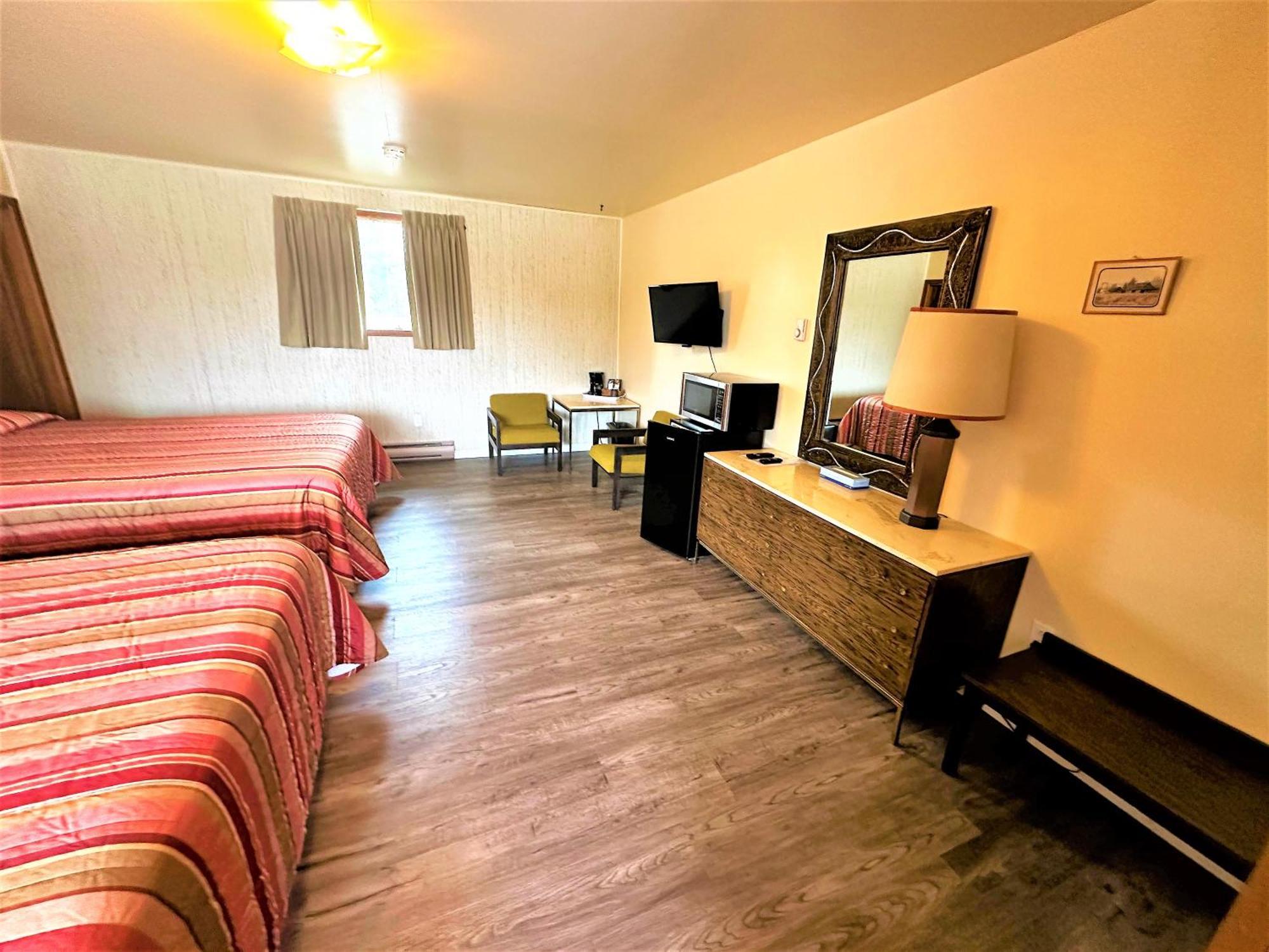 Red Top Motor Inn Iron Bridge Εξωτερικό φωτογραφία