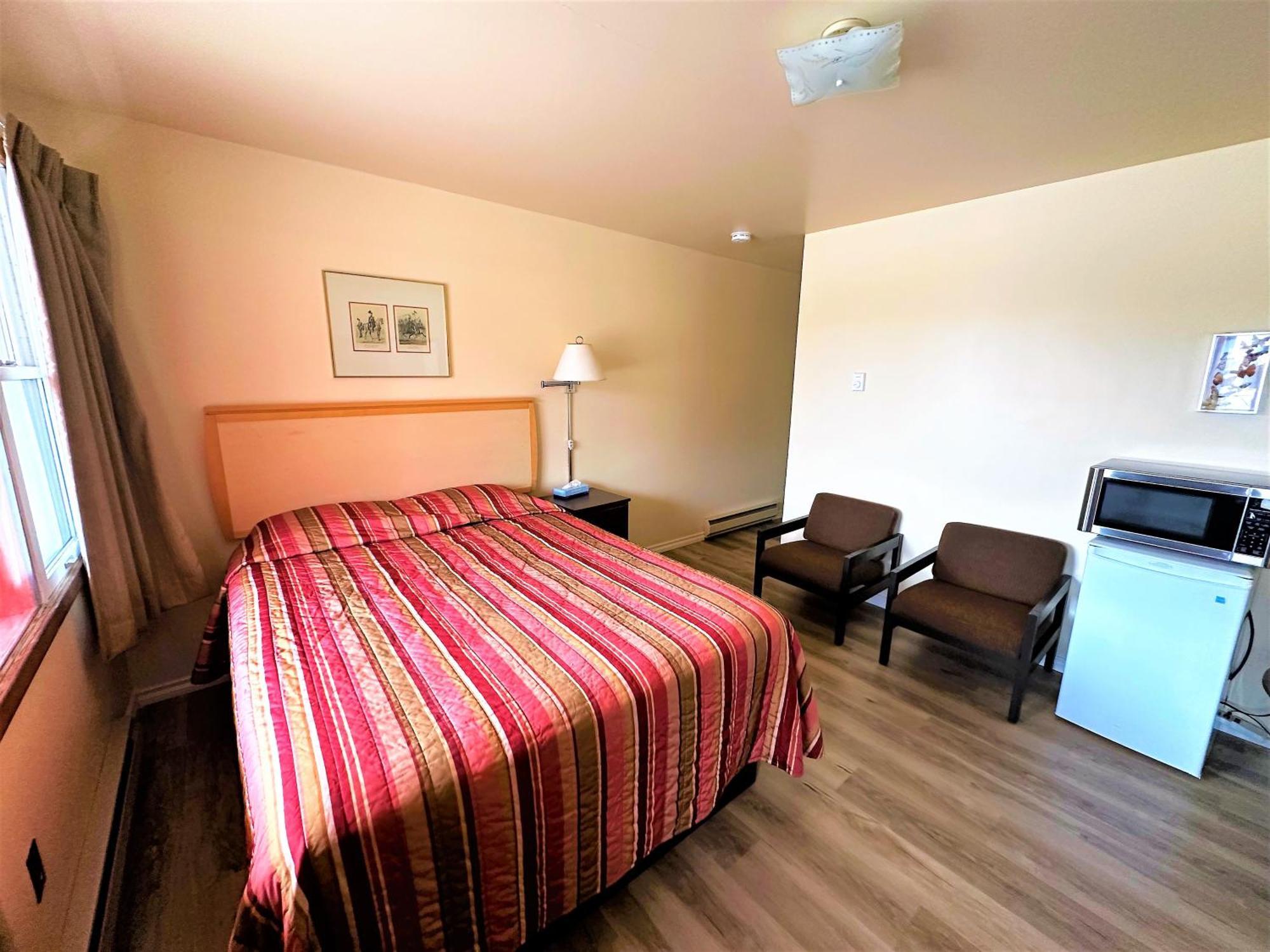 Red Top Motor Inn Iron Bridge Εξωτερικό φωτογραφία